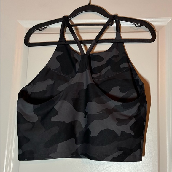 Old Navy | Powersoft Leggings & Top in Black/Gray Camo Activewear Set Size Large - Picture 8 of 10
